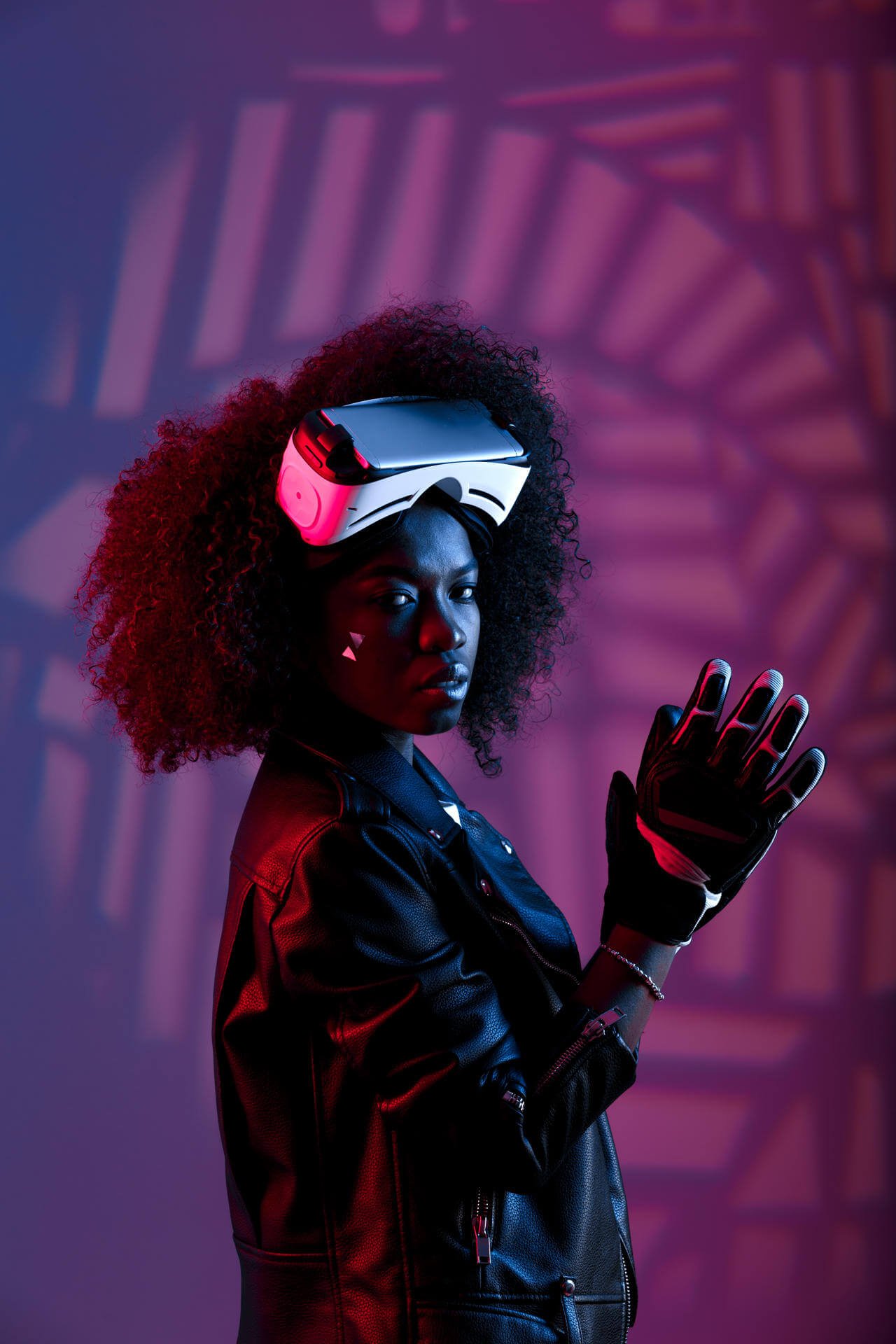 curly-dark-haired-girl-dressed-in-a-black-leather-2024-09-22-23-24-58-utc.jpg